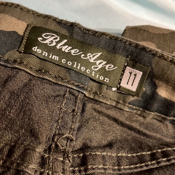 Blue Age Camo Skinny Jeans - Picture 4 of 4